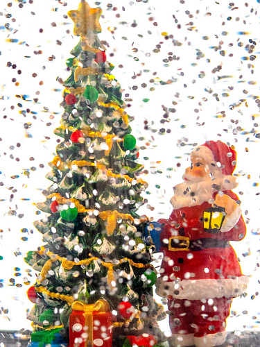 													Новогодний фонарик музыкальный Дед Мороз у елки 27 см Р-5147-A фото 3