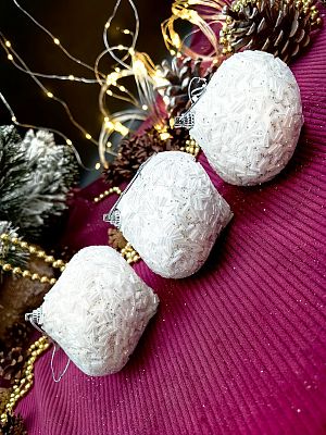 Набор шаров 8 см 3 шт белый 9111-11