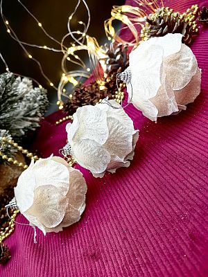 Набор шаров 8 см 3 шт белый 10-19