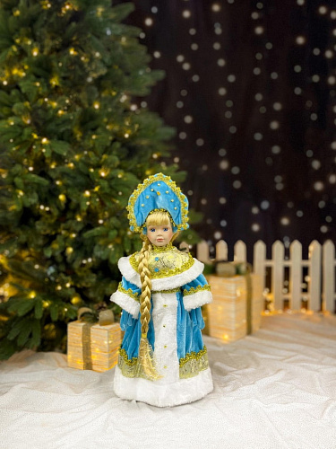 													Снегурочка  45 см  YD18011